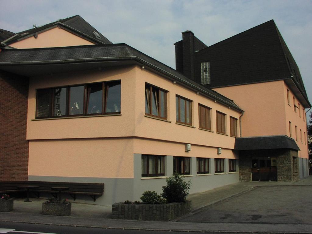 Hotel Restaurant Braas Esch-sur-Sûre Εξωτερικό φωτογραφία